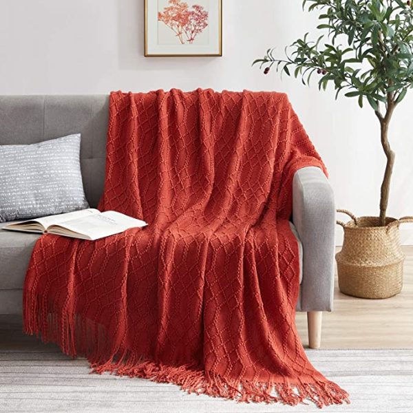 MR Dust Red Throws